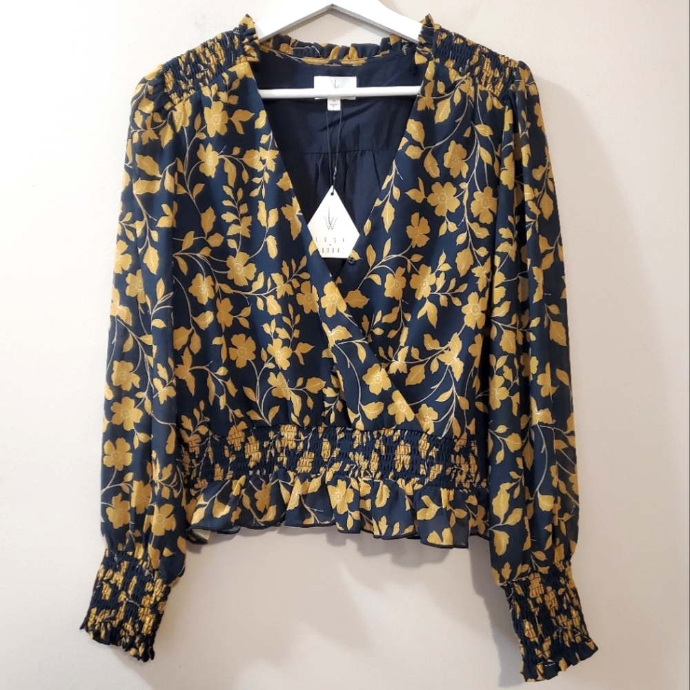 Lost + Wander - Floral Blouse - Size M (NWT)